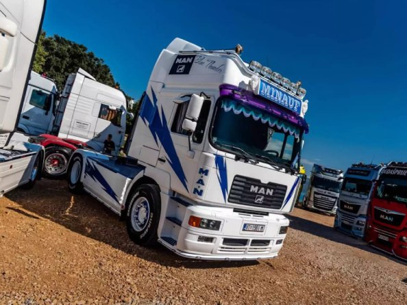 驾驶室里长大，与MAN并肩加冕！